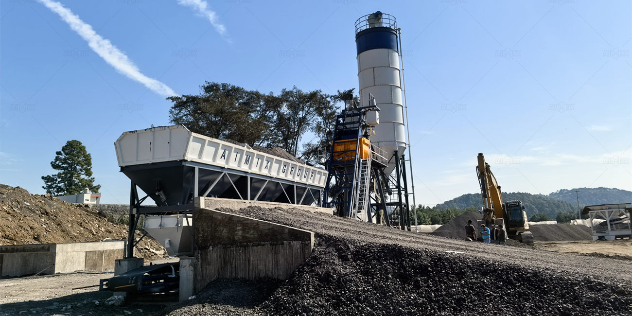 AJ50 concrete batching plant in Mexico for commercial concrete production